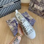 Dior-Men-B23-Low-Top-Sneaker-White-and-Black-Dior-Oblique-Canvas-1.jpg