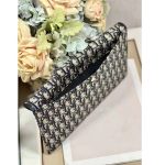 Dior-Unisex-CD-30-Montaigne-Avenue-Pouch-Flap-Blue-Dior-Oblique-Jacquard-2.jpg