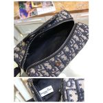 Dior-Unisex-CD-Dior-Lingot-Toiletry-Case-Beige-Black-Oblique-Jacquard-Grained-Calfskin-12.jpg
