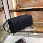 Dior-Unisex-CD-Dior-Lingot-Toiletry-Case-Black-Dior-Oblique-Jacquard-Grained-Calfskin-1.jpg