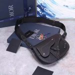 Dior-Unisex-CD-Saddle-Pouch-Black-Grained-Calfskin-Leather-10.jpg
