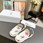 Dior-Unisex-Dway-Slide-White-Multicolor-Embroidered-Cotton-Dior-Pixel-Zodiac-Motif-2.jpg