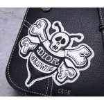 Dior-Unisex-Saddle-Pouch-Black-Grained-Calfskin-Bee-Patch-Embroidery-1.jpg