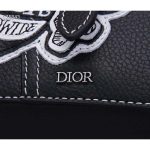 Dior-Unisex-Saddle-Pouch-Black-Grained-Calfskin-Bee-Patch-Embroidery-1.jpg