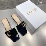 Dior-Women-CD-Cest-Dior-Slide-Black-Patent-Calfskin-Metal-C-D-Initials-6.jpg