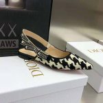 Dior-Women-JAdior-Slingback-Ballerina-Flat-Black-and-White-Cotton-Embroidery-1.jpg