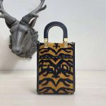 Fendi-Women-Mini-Sunshine-Shopper-Mini-bag-from-the-Spring-Festival-Capsule-Collection-1.jpg