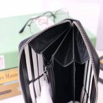 Gucci-GG-Men-Zip-Around-Wallet-with-Interlocking-G-in-Black-Soft-Leather-1.jpg