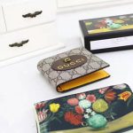 Gucci-GG-Unisex-Neo-Vintage-GG-Supreme-Wallet-in-BeigeEbony-GG-Supreme-Canvas-1.jpg