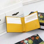 Gucci-GG-Unisex-Neo-Vintage-GG-Supreme-Wallet-in-BeigeEbony-GG-Supreme-Canvas-1.jpg