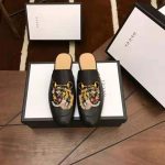 Gucci-Men-Princetown-Embroidered-Leather-Slipper-with-Tiger-Applique-1.27cm-Heel-Black-1.jpg
