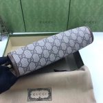 Gucci-Unisex-Beauty-Case-Interlocking-G-Beige-Ebony-GG-Supreme-Canvas-11.jpg