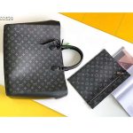louis-vuitton-M44733_PM2_Front-view.webp_.jpg