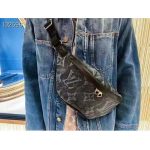 Louis-Vuitton-LV-Unisex-Discovery-Bumbag-Monogram-Pastel-Noir-Coated-Canvas-6.jpg