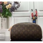 Louis-Vuitton-LV-Unisex-Dopp-Kit-Toilet-Pouch-Brown-Monogram-Coated-Canvas-8.jpg