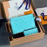 Louis-Vuitton-LV-Unisex-Gaston-Wearable-Wallet-Miami-Green-Coated-Canvas-Cowhide-Leather-8.jpg