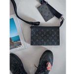 Louis-Vuitton-LV-Unisex-Gaston-Wearable-Wallet-Monogram-Eclipse-Reverse-Coated-Canvas-5.jpg