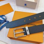 Louis-Vuitton-LV-Unisex-LV-Pont-Neuf-35mm-Belt-Taiga-Calf-Leather-2.jpg