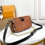 Louis-Vuitton-LV-Unisex-Multi-Pochette-Accessoires-Black-Embossed-Supple-Grained-Cowhide-2.jpg