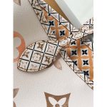 Louis-Vuitton-LV-Unisex-Neverfull-MM-Beige-Monogram-Coated-Canvas-Textile-Lining-1.jpg