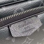 Louis-Vuitton-LV-Unisex-Outdoor-Pouch-Taigarama-Noir-Black-Coated-Canvas-Cowhide-Leather-4.jpg