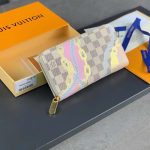 Louis-Vuitton-LV-Unisex-Zippy-Wallet-Damier-Azur-Coated-Canvas-Cowhide-Leather-5.jpg