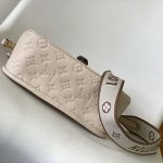 Louis-Vuitton-LV-Women-Diane-Creme-Beige-Embossed-Supple-Grained-Cowhide-Leather-4.jpg