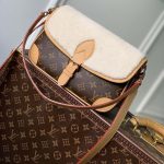 Louis-Vuitton-LV-Women-Diane-Handbag-Beige-Brown-Monogram-Coated-Canvas-Shearling-5.jpg