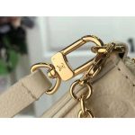 Louis-Vuitton-LV-Women-Easy-Pouch-On-Strap-White-Monogram-Supple-Grained-Cowhide-6.jpg