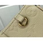 Louis-Vuitton-LV-Women-Easy-Pouch-On-Strap-White-Monogram-Supple-Grained-Cowhide-6.jpg