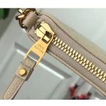 Louis-Vuitton-LV-Women-Easy-Pouch-On-Strap-White-Monogram-Supple-Grained-Cowhide-6.jpg