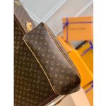 Louis-Vuitton-LV-Women-Graceful-MM-Hobo-Classic-Beige-Monogram-Coated-Canvas-6-1.jpg