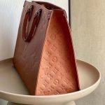 Louis-Vuitton-LV-Women-OnTheGO-GM-Tote-Bag-Brown-Monogram-Embossed-Leather-7.jpg