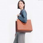 Louis-Vuitton-LV-Women-OnTheGO-GM-Tote-Bag-Brown-Monogram-Embossed-Leather-7.jpg