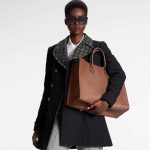 Louis-Vuitton-LV-Women-OnTheGO-GM-Tote-Bag-Brown-Monogram-Embossed-Leather-7.jpg
