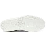 gucci_men_ace_embroidered_sneaker_shoes_with_tiger_web-white_3_.jpg