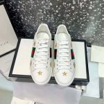 gucci_men_ace_embroidered_sneaker_stars_and_bees_in_white_1_.jpg
