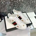 gucci_men_ace_embroidered_sneaker_stars_and_bees_in_white_1_.jpg