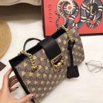gucci_padlock_small_gg_supreme_canvas_shoulder_bag_with_printed_bees_2_.jpg