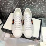 gucci_unisex_ace_embroidered_sneaker_with_iconic_gold_embroidered_bee-white_1_.jpg